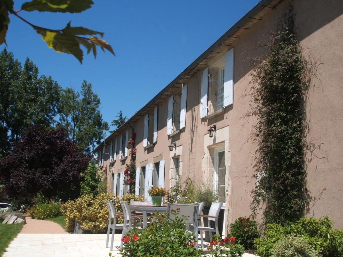Chambres D'Hotes La Charriere Cheffois Eksteriør bilde