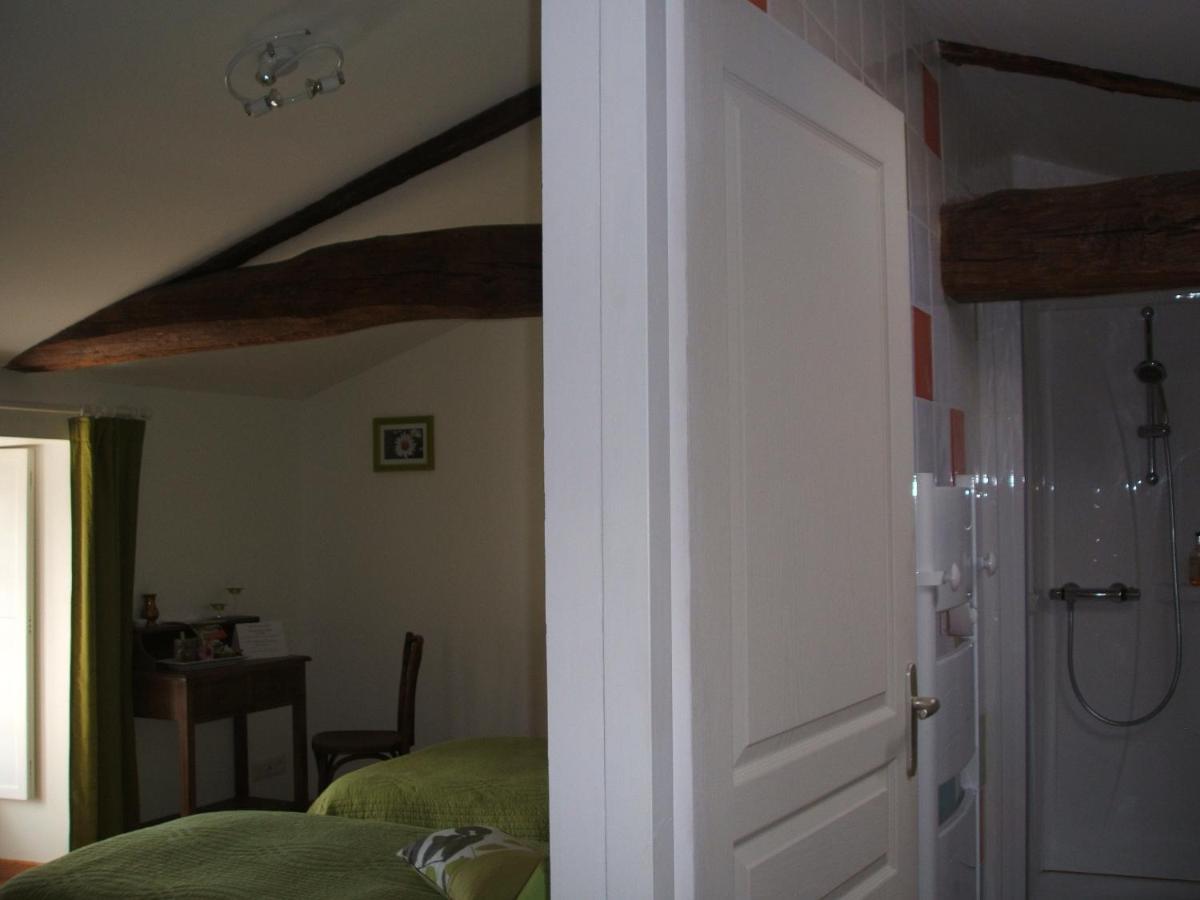 Chambres D'Hotes La Charriere Cheffois Eksteriør bilde